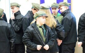 Harcerze w kurtakach
