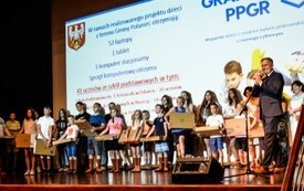 Granty PPGR - Wsparcie dzieci z rodzin pegeerowskich w rozwoju cyfrowym 7