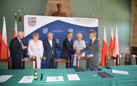 PRZEBUDOWA DROGI DOJAZDOWEJ DO GRUNT&Oacute;W ROLNYCH W MIEJSCOWOŚCI POŁANIEC - ŁĘG 5