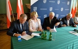 PRZEBUDOWA DROGI DOJAZDOWEJ DO GRUNT&Oacute;W ROLNYCH W MIEJSCOWOŚCI POŁANIEC - ŁĘG 10