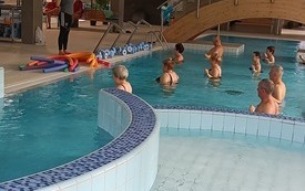 ćwiczenia na basenie