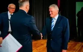 1 (11)