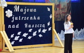 Galeria aktualności &bdquo;Wiwat Maj, Trzeci Maj&rdquo;. Święto Konstytucji 3 Maja w Zespole Plac&oacute;wek Oświatowych w Ruszczy 18