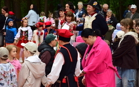 Galeria aktualności Żywa lekcja patriotyzmu połączyła pokolenia w Połańcu 8