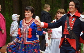 Galeria aktualności Żywa lekcja patriotyzmu połączyła pokolenia w Połańcu 18