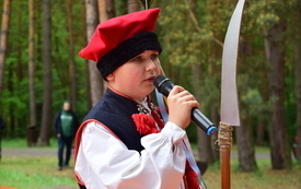 Galeria aktualności Żywa lekcja patriotyzmu połączyła pokolenia w Połańcu 66