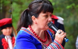Galeria aktualności Żywa lekcja patriotyzmu połączyła pokolenia w Połańcu 76