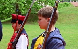 Galeria aktualności Żywa lekcja patriotyzmu połączyła pokolenia w Połańcu 87