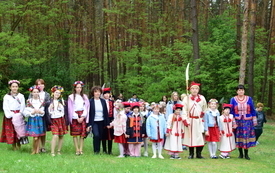 Galeria aktualności Żywa lekcja patriotyzmu połączyła pokolenia w Połańcu 152