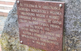 Galeria aktualności Żywa lekcja patriotyzmu połączyła pokolenia w Połańcu 156
