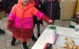 kiermasz dla Bartoszka w przedszkolu