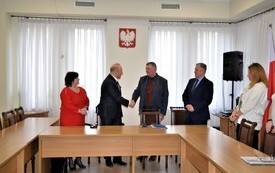Podpisano umowę na odbi&oacute;r i wyw&oacute;z odpad&oacute;w z terenu Miasta i Gminy Połaniec