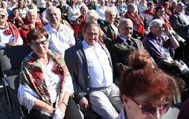 26091612c1_975978905_xlarge