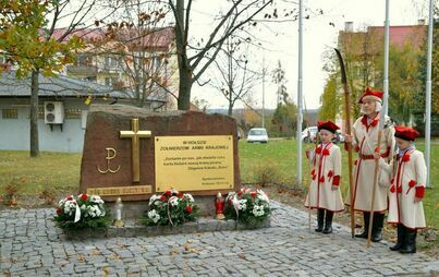 Zdjęcie do Oddano Hołd Bohaterom Armii Krajowej