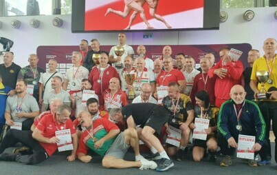Zdjęcie do "Światowy festiwal weteran&oacute;w w zapasach stylu wolnego, klasycznego i zapasach kobiet przeszedł do historii"
