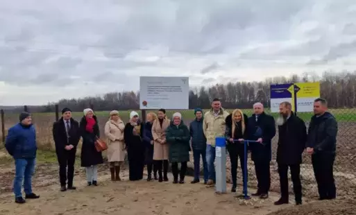 Zdjęcie do Uroczyste zakończenie prac budowlanych przy inwestycji budowy odcink&oacute;w wodociągu magistralnego