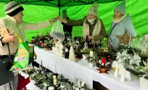 Zdjęcie do Coraz bliżej święta - Jarmark Bożonarodzeniowy w Połańcu