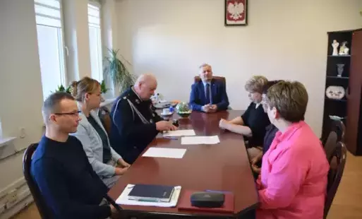 Zdjęcie do OSP Połaniec przekazuje lekki samoch&oacute;d pożarniczy 