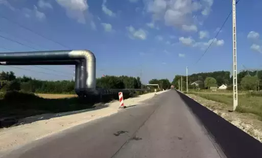 Zdjęcie do Postępy prac przy inwestycji drogowej w miejscowości Tursko Małe Kolonia