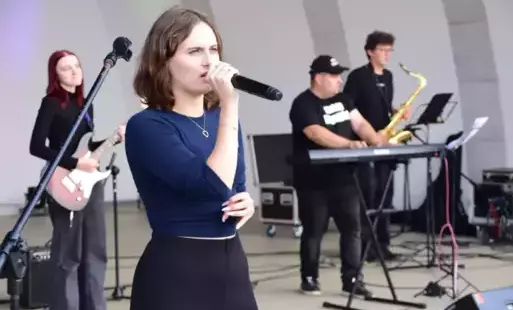 Zdjęcie do Połaniecki Festiwal Młodzieży 2025 &ndash; energia młodych talent&oacute;w na scenie 