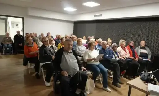 Zdjęcie do Seniorze! nie daj się złowić w sieci&rdquo; - realizacja projektu przez Klub Megawat