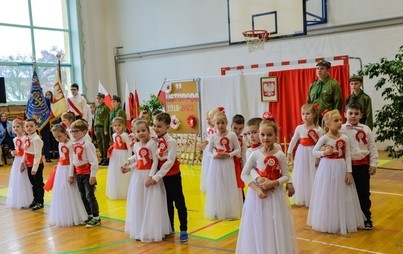 Zdjęcie do Obchody Święta Niepodległości w Szkole Podstawowej  w Połańcu