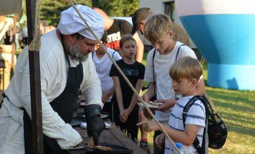 Zdjęcie do CUDZE CHWALICIE, SWEGO NIE ZNACIE&hellip;