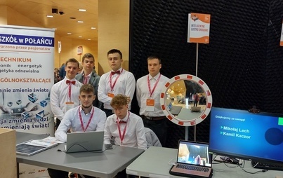 Zdjęcie do Elektornicy zdobyli MAXa - stypendia MEN dla 6 naszych Technik&oacute;w