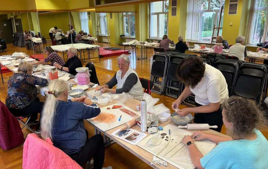 Warsztaty ceramiczne dla seniorów w Połańcu