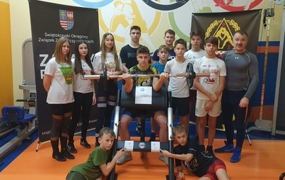 Zdjęcie do Sekcja Zapaśnicza Miejskiego Klubu Sportowego Czarni Połaniec Dołączyła do Dobrej Drużyny PZU