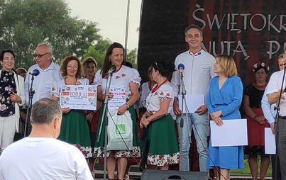 Zdjęcie do Kulinarne wyr&oacute;żnienie dla Koła Gospodyń Wiejskich "Z naturą w tle" 