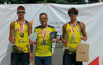 Zdjęcie do Marcel Wanat i Tomasz Warych zdobyli złoty medal Mistrzostw Polski w siatk&oacute;wce plażowej!
