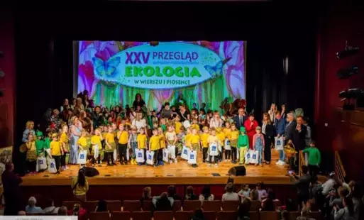 Zdjęcie do  Wyjątkowy i magiczny - Przegląd przedszkolny na połanieckiej scenie