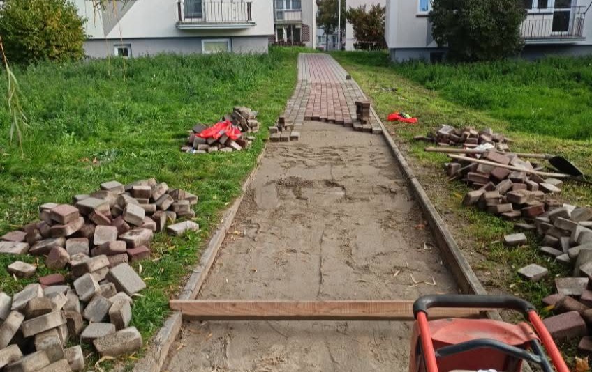 Remont chodnika przy ulicy Kościuszki w Połańcu